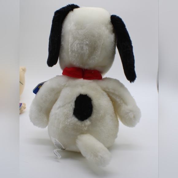 Preowned Peanuts Gang Snoopy & Charlie Brown Plush, Kohls Cares, Original Tags - Picture 2 of 11
